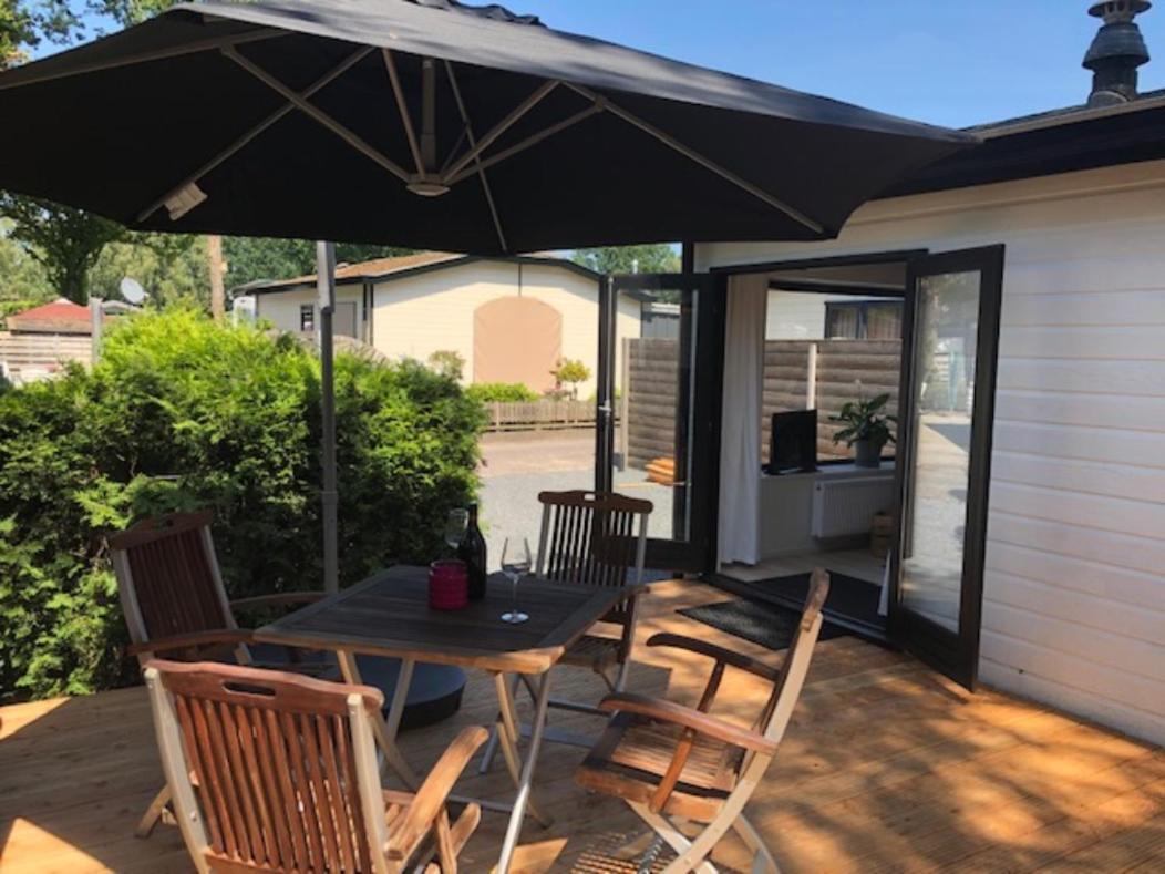 Heerlijk vakantiehuisje in Putten Buitenkant foto